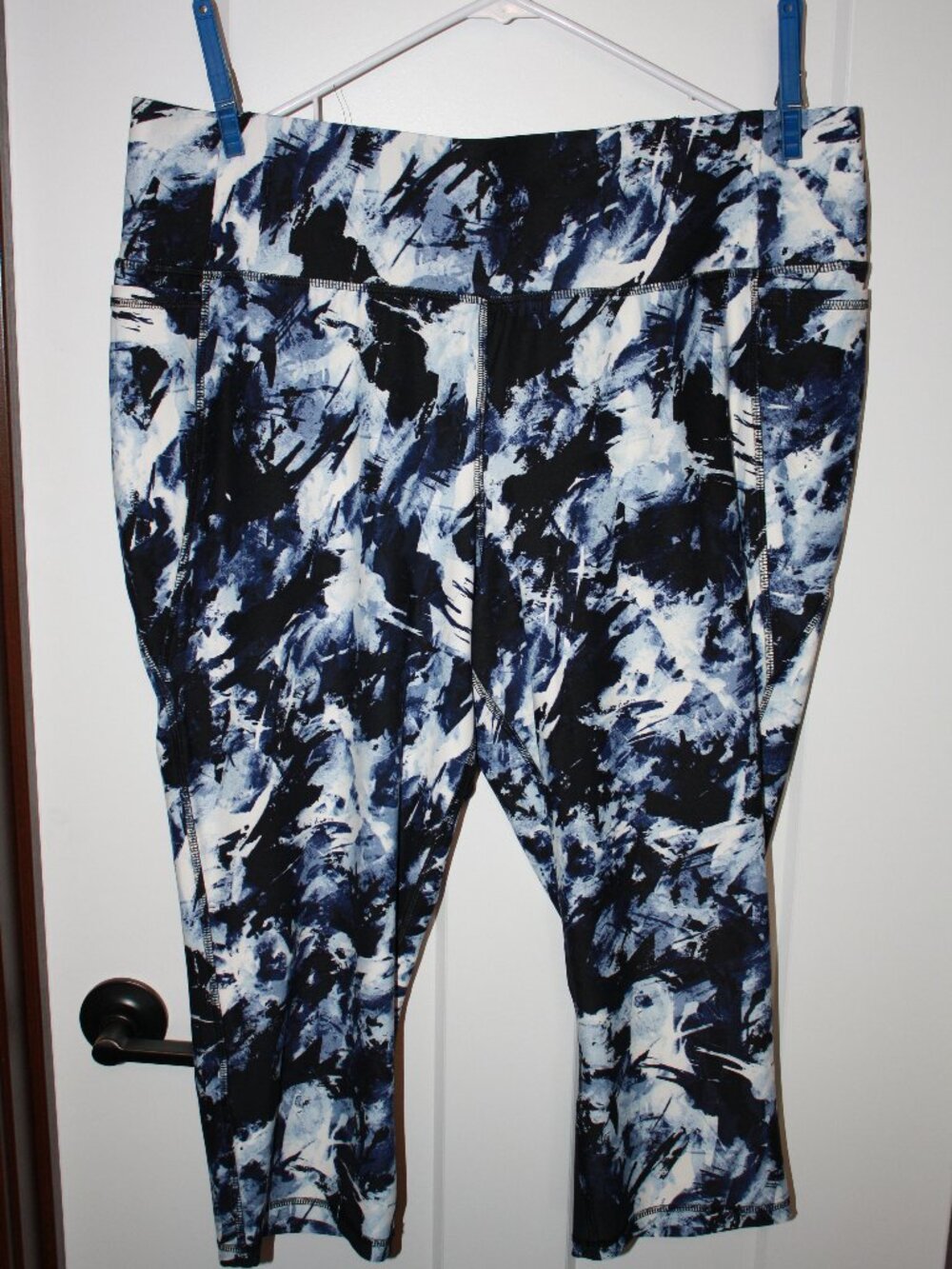 Lane Bryant, Capri leggings size 3X